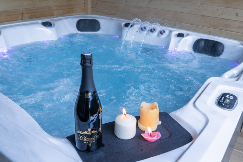 Jacuzzi privatif couvert de La Terrasse de Compostelle