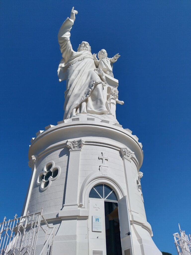 Statue de Saint-Joseph d’Espaly près du Puy-en-Velay